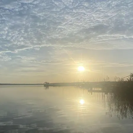 Ferienhaus Am See - Natur Pur Zwischen See Und Park * Neukieritzsch