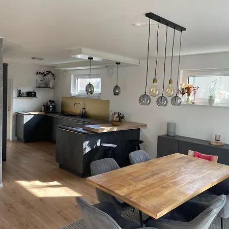 Ferienhaus Am See - Natur Pur Zwischen See Und Park Вилла Neukieritzsch