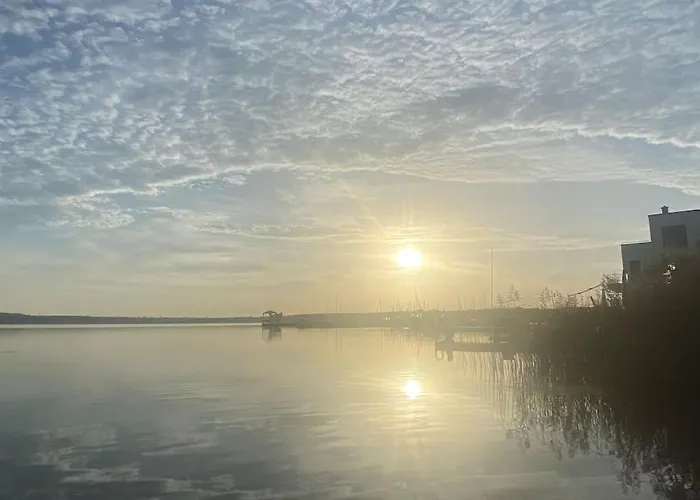 Ferienhaus Am See - Natur Pur Zwischen See Und Park * Neukieritzsch